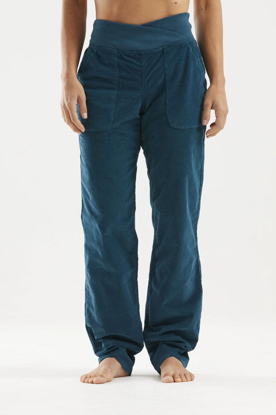 Olly organic cotton trousers front view – relaxed fit outdoor climbing wear